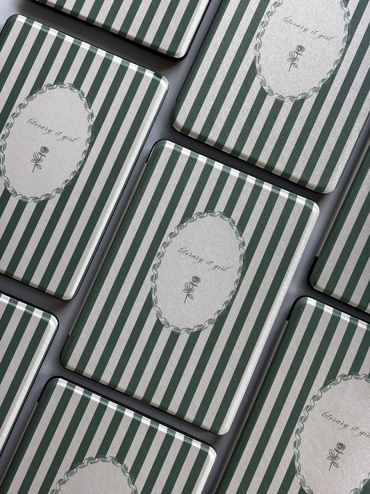 Literary It Girl Verde - Kindle Case